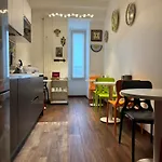 Enjoy Skyline Πανσιόν